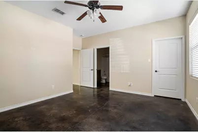 104 College Avenue, Fort Worth, TX 76104 - Photo 14