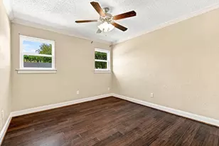 2857 Hurstview Dr, Hurst, TX 76054 - Photo 24