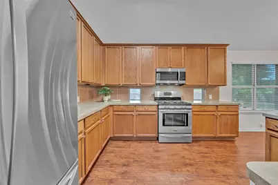 8102 Mansanillo Court, Arlington, TX 76002 - Photo 6