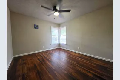 424 E Ellen Avenue, Hurst, TX 76053 - Photo 14
