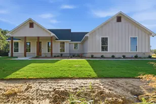 209 Waterford Dr, Weatherford, TX 76086 - Photo 1