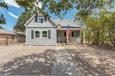 1404 Clinton Avenue, Fort Worth, TX 76164 - Photo 1