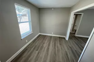 622 Austin St, Grand Prairie, TX 75051 - Photo 6