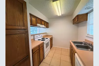 2410 Summer Place Drive, Arlington, TX 76014 - Photo 6