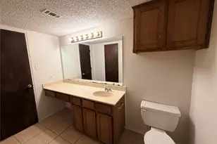 2410 Summer Pl Dr, Arlington, TX 76014 - Photo 14