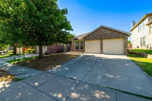 6025 Walleye Dr, Fort Worth, TX 76179 - Photo 2