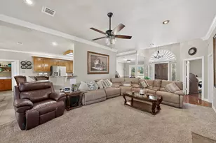 2505 Inverrary Dr, Ennis, TX 75119 - Photo 8