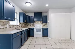 2633 Santa Anna Dr, Grand Prairie, TX 75052 - Photo 6