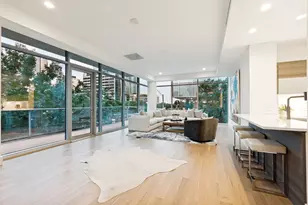 2025 Woodall Rodgers Fwy, Dallas, TX 75201 - Photo 10