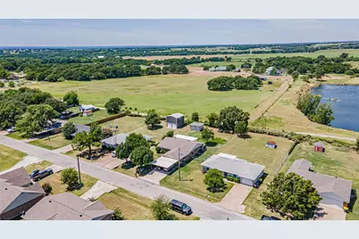 4031 Country Meadows Circle, Granbury, TX 76049 - Photo 34