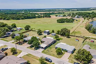 4031 Country Meadows Cir, Granbury, TX 76049 - Photo 34