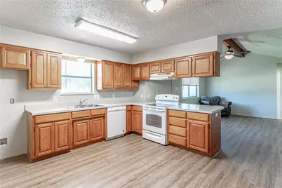 4031 Country Meadows Circle, Granbury, TX 76049 - Photo 14