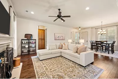 6520 Valleyview Drive, North Richland Hills, TX 76182 - Photo 10