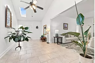 2021 Whippoorwill Ln, Carrollton, TX 75006 - Photo 4