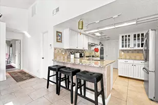 2021 Whippoorwill Ln, Carrollton, TX 75006 - Photo 14