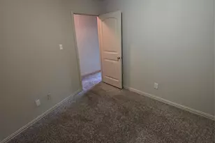 2384 Calendar Ct, Grand Prairie, TX 75050 - Photo 16