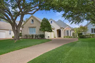 5556 Southern Hills Dr, Frisco, TX 75034 - Photo 1