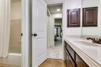 400 S Hampton Court, Lewisville, TX 75056 - Photo 22