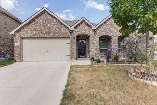 9236 Flying Eagle Ln, Fort Worth, TX 76131 - Photo 1