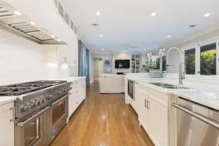 10322 Best Dr, Dallas, TX 75229 - Photo 14