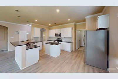 400 Plum Court, Burleson, TX 76028 - Photo 4