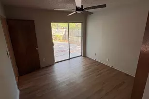 2205 Bowling Green St, Denton, TX 76201 - Photo 10