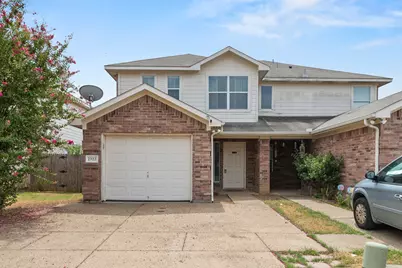 2322 Kingsway Drive, Arlington, TX 76012 - Photo 1