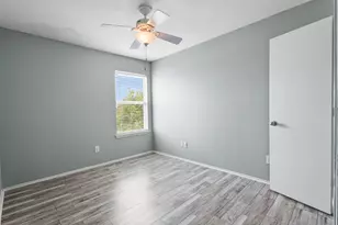 2322 Kingsway Dr, Arlington, TX 76012 - Photo 18