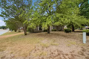 10303 Little Valley Rd, Fort Worth, TX 76108 - Photo 4