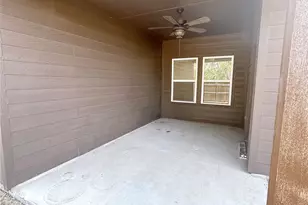 8406 Grant Ln, Greenville, TX 75402 - Photo 14