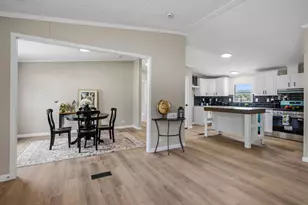 406 Hilltop Meadows Ct, Springtown, TX 76082 - Photo 4