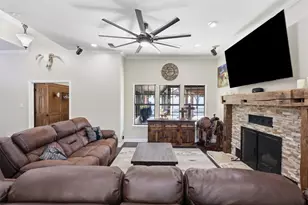 1821 Quail Run Dr, Corinth, TX 76208 - Photo 14