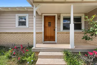 777 Cullum Avenue, Hurst, TX 76053 - Photo 2