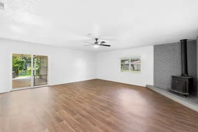 777 Cullum Avenue, Hurst, TX 76053 - Photo 12