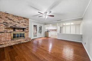 2614 Creekview Dr, Arlington, TX 76016 - Photo 24