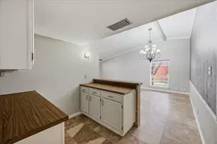 2614 Creekview Dr, Arlington, TX 76016 - Photo 18
