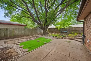 2614 Creekview Dr, Arlington, TX 76016 - Photo 34