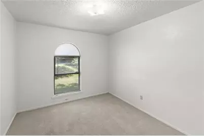 2205 Foxcroft Lane, Arlington, TX 76014 - Photo 16