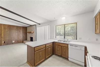 2205 Foxcroft Lane, Arlington, TX 76014 - Photo 10