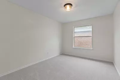 718 W Lonesome Dove Trail, Arlington, TX 76001 - Photo 18