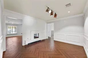 4802 W Mockingbird Ln, Dallas, TX 75209 - Photo 14