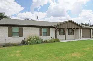 128 Oak Creek St, Jacksboro, TX 76458 - Photo 24