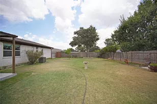 128 Oak Creek St, Jacksboro, TX 76458 - Photo 14
