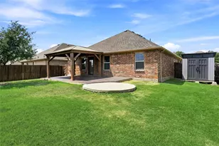 1060 Sadie St, Forney, TX 75126 - Photo 4