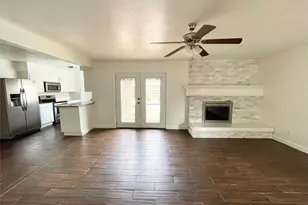 1305 W Spring Creek Pkwy, Plano, TX 75023 - Photo 2