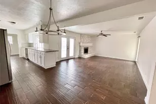 1305 W Spring Creek Pkwy, Plano, TX 75023 - Photo 4