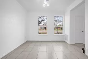 2913 Spartacus Dr, Grand Prairie, TX 75052 - Photo 22