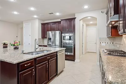 7211 Beranger Drive, Irving, TX 75063 - Photo 8