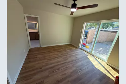 1834 Caldwell, Garland, TX 75041 - Photo 10