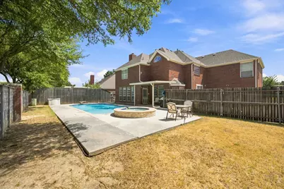 534 Winston Street, Grand Prairie, TX 75052 - Photo 32